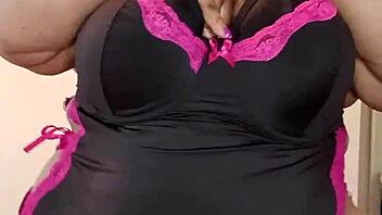 Hey check out this big beautiful sexy bbw with cute curves and huge assets