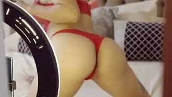 Hey, I caught a cute Colombian girl naked on webcam asking for help with her content creation.