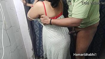 the curvy indian desi bhabhi showed off her sexy figure in a captivating way