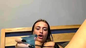 Slutty Goth Teen 18+ Fingers Her Tight Asshole Solo