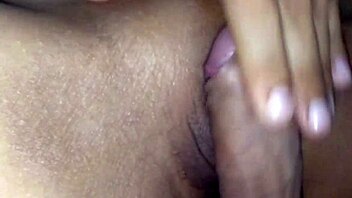 Amateur Sexy Shaved Tight Wet Pussy Gets Filled with Creampie