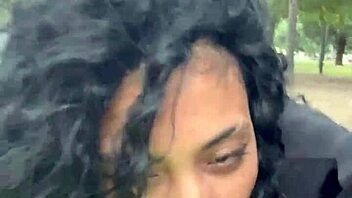 Swallowing cum in a public park during daytime in Buenos Aires