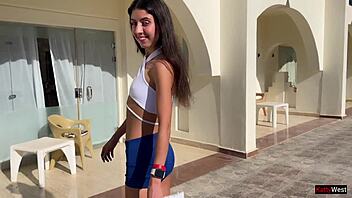 hey client, want this unusual massage that ends with us having sex right here