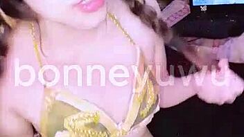 bonneyuwu dresses as leia from star wars for cute teen cosplay fun