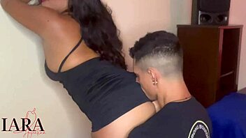 Putinha Da Balada Receives Creampie While Riding Bareback in Tanned Squirting Action