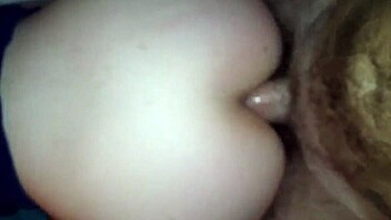 Me and my girl decided to hang out together one afternoon. We chatted casually about everyday things in a relaxed way.