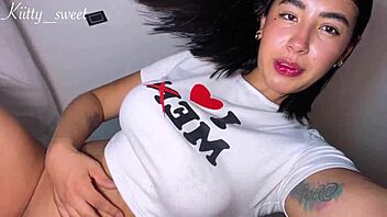 i had multiple creamy orgasms from fingering my cute latina pussy up close just for sweet dreams