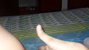 Oh gosh, I'm gettin these urges before headin to work as a solo latina