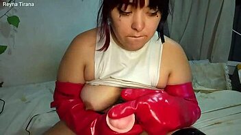 i found your work gloves and couldn't resist touching myself with them