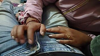 Please take off your condom and creampie my pussy now