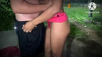 esposa fucks in public square with cuckold's friend watching