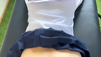 Amateur Japanese girl expects massage but ends up in steamy homemade filming session