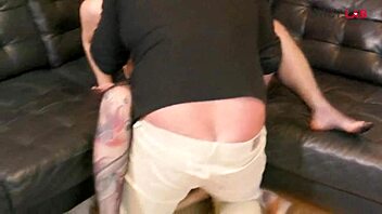 i'm huntin for cocks to satisfy milf mary rider's cravin