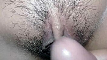 xxx my neighbor is so horny she loves getting touched all over 😏