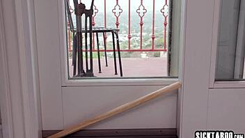 GUY BANGS HOT TRANNY BRITTNEY KADE WITH ROUGH ANAL FUCKING!