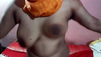 i met a curvy milf at the bar and took her to my hotel 😏