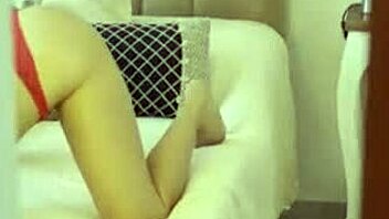 Hey, I caught a cute Colombian girl naked on webcam asking for help with her content creation.