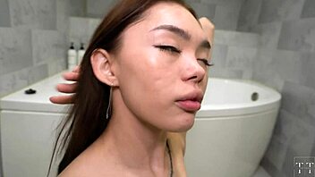 fucked a skinny asian girl hard and came in her mouth 😈💦