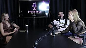 Loira Safada Shows Off Her Sexy Moans Strips Naked and Sucks Delicious Cock in Steamy Compilation