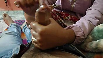 Please take off your condom and creampie my pussy now