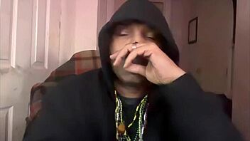 Holy shit, check out this muscular goth bbw pornstar dominating as mr cunnlingus in real talk better than tmz!