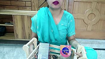 Indian village maid gets assfucked in intense roleplay