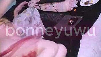 bonneyuwu dresses as leia from star wars for cute teen cosplay fun