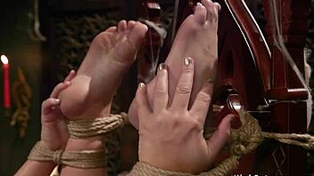 wow, that brunette lezdom totally anal fucks the bound blonde milf hard 😈