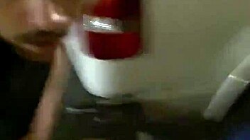 Curvy thick Latina shakes that fat ass hard!