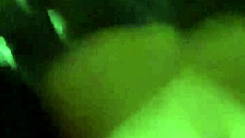 Curvy thick Latina shakes that fat ass hard!