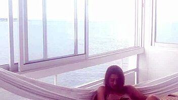 porra vidaloka enjoyed the hot milf again in full squirting action by the pool