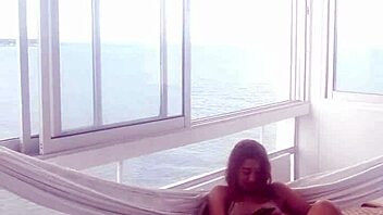 porra vidaloka enjoyed the hot milf again in full squirting action by the pool