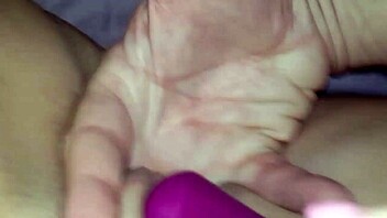 Amateur couple enjoys fingering wife to wet orgasm with toys