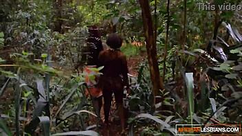 Hot Ebony Stepdaughter Licking and Fingering Stepmom's Black Pussy in Homemade Lesbian Tribbing