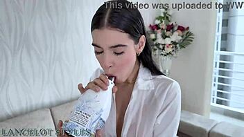 hot champagne fills viper juicys hot hole 😈🍾