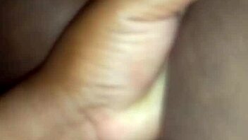 Chupando a buceta da preta with big ass ebony amateur licking and anal action