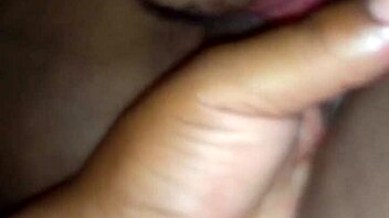 Chupando a buceta da preta with big ass ebony amateur licking and anal action