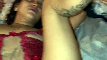 pau na garganta da morena gostosa