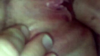 Sert sikişmeye doyamayan köy delikanlısı