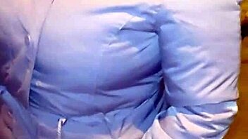 Meeting mature chubby blonde with huge ass on street