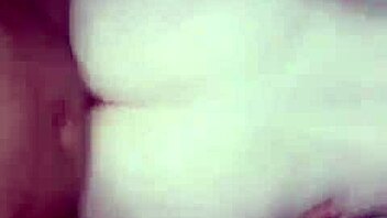 This pintoloko110 video shows her addicted to that big black cock, doing everything on all fours for it.