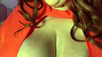 Oiled Up Velma Cosplay With Big Tits Gets Titty Fucked