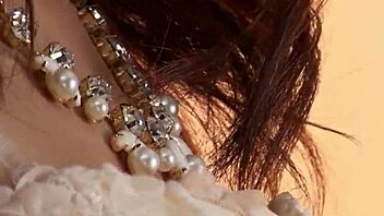 hey, check out this stunning japanese asian beauty with slender curves and massive assets 😍🇯🇵