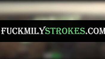 Fuckmilystrokes - Step Sisters Everly Haze And Sophia Sweet Passionately Fighting Home From School