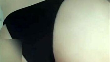 doña mary from behind paying what she owes the tasty one