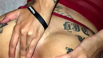 pau na garganta da morena gostosa