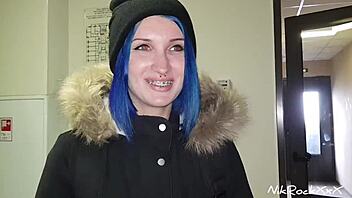 Narrative of picking up a young woman on the street for a quick hotel encounter.