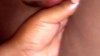 Chupando a buceta da preta with big ass ebony amateur licking and anal action