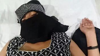 Indian muslim babe in hardcore sexy action