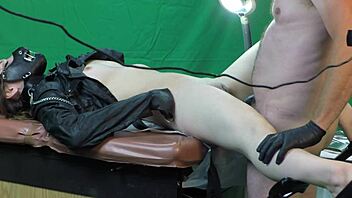 WATCH Scarlett Johnson GET her SKINNY shaved PUSSY in medical vag inspection with choking SUCKING!